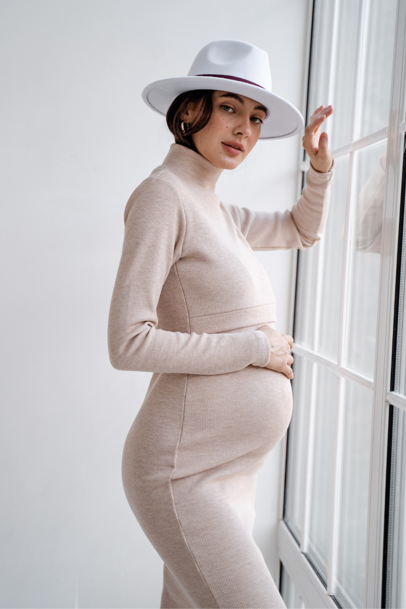 Платье для беременных и кормящих бежевое