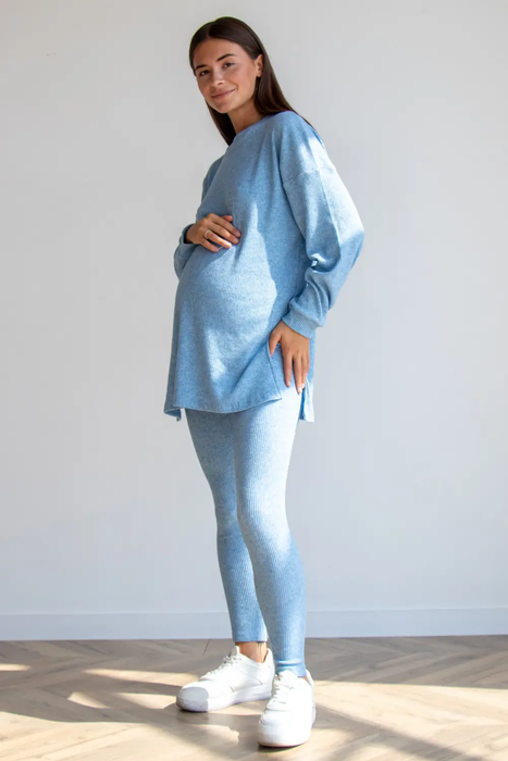 Костюм: джемпер oversize и лосины для беременных и кормящих голубой